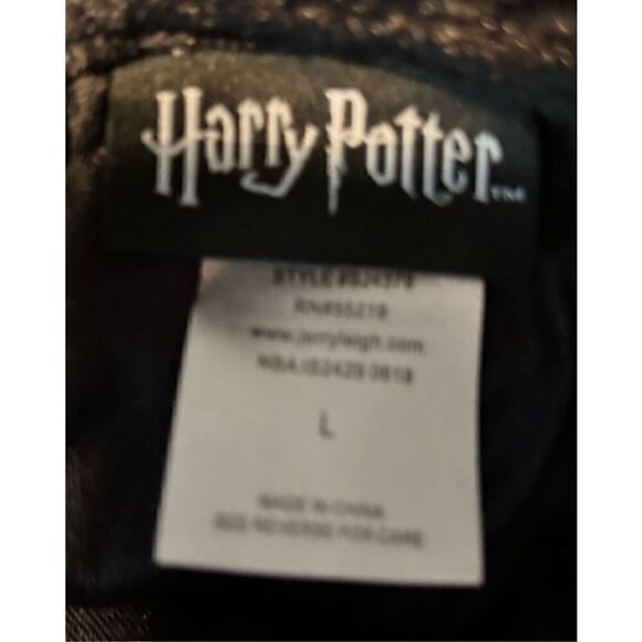 Harry Potter Black Velvet Hooded Robe - Picture 7 of 9